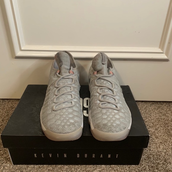 Nike zoom Kd 9 Preheat size 9.5 basketball shoe main image 6